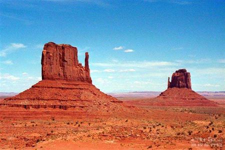 请问美国西部这种山叫什么山?