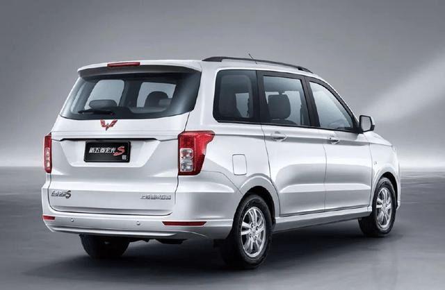 五菱宏光大七座suv起步仅528万国民神车不火都难