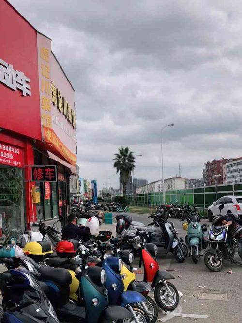 沃尔玛(江桥店)-"非常纠结地住定了嘉定校区然后这家.
