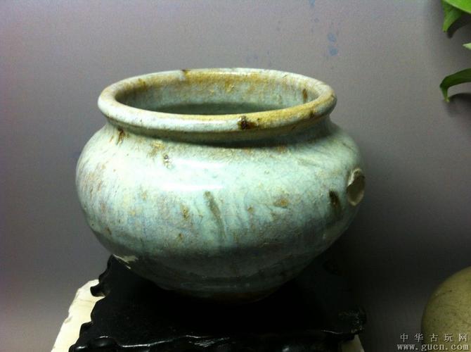 唐代长沙窑白釉香炉
