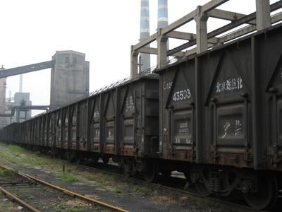 工厂的专用运煤火车(从百子湾到焦化厂)