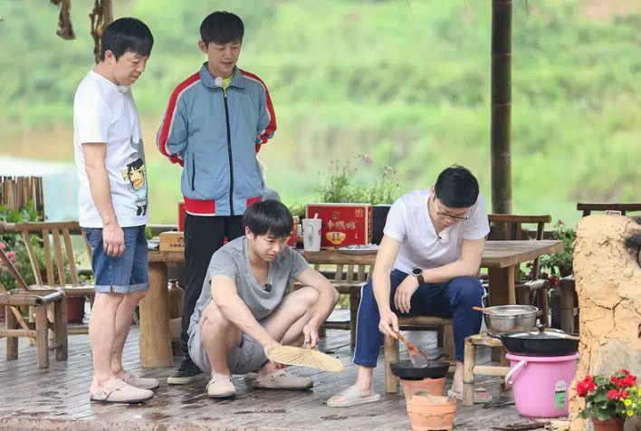 《向往2》都要收官了,为何严敏镜头未播?黄渤一句话意外说出原因!