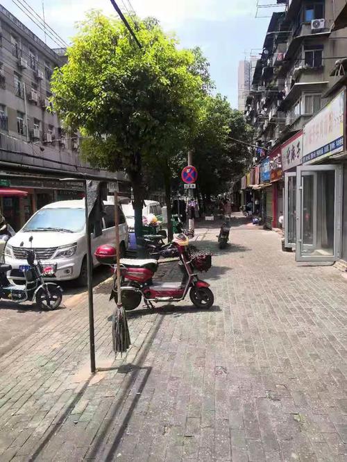 王家湾地铁口鸡的传说叫花鸡挥泪转租_生意转让_武汉找门面网络科技