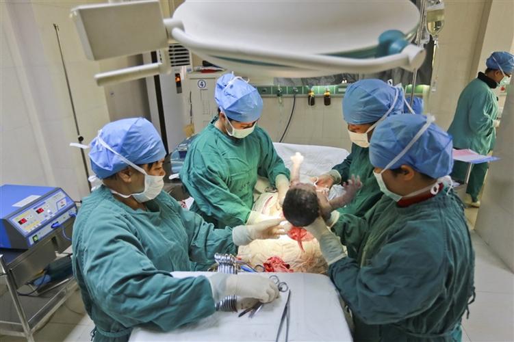 朱彩霞:一位产科医生的30年接生史