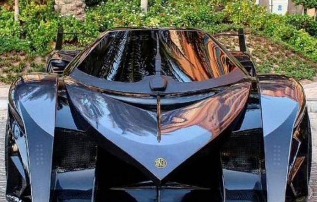 迪拜王子的超跑价值5亿,只有成龙能借到,5000马力是要