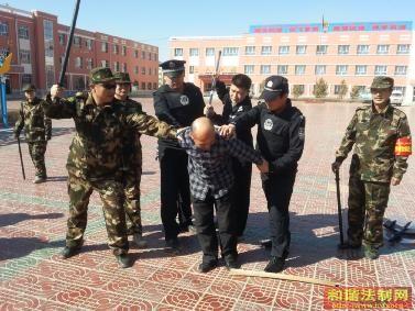 民主法制建设 民主法制建设 >> 内容     3月25日,新疆哈密市法院驻