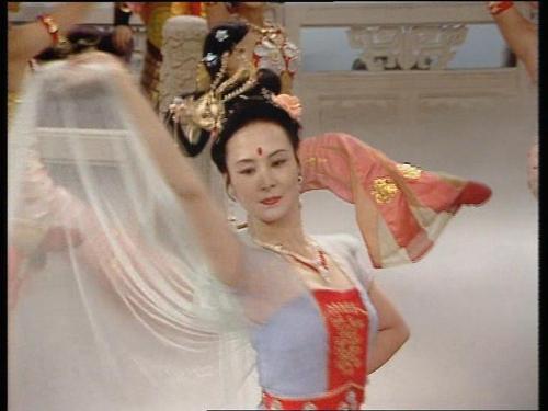 (杨洁执导的电视剧《西游记》中的嫦娥,扮演者邱佩宁.