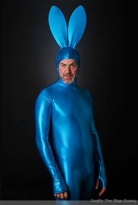 【转载】看,这滑稽的!奇装异服"