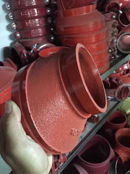 消防沟槽管件沟槽偏心大小头侧边大小头沟槽卡箍大小头偏心异径管