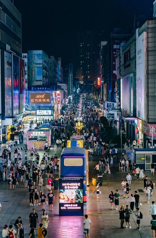 青岛台东步行街_台东商业步行街_青岛台东步行街_出行