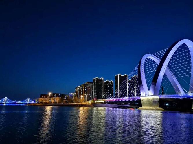 辽宁朝阳:登高望远 赏龙城之美