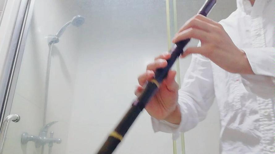 无羁浴室吹洞箫啦这次是自己做的箫