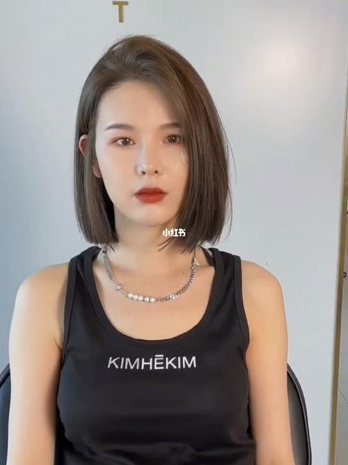 蓬松饱满超a发型,拯救头发服帖～免打理9696_发型