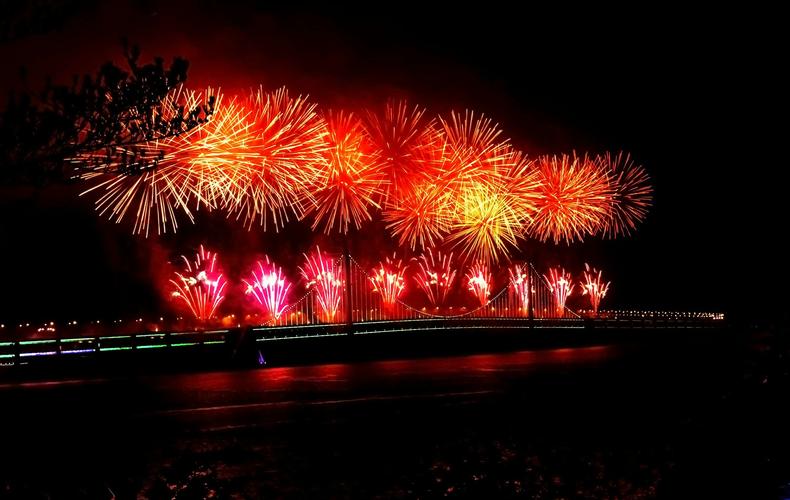 大连元宵节音乐烟花晚会集锦