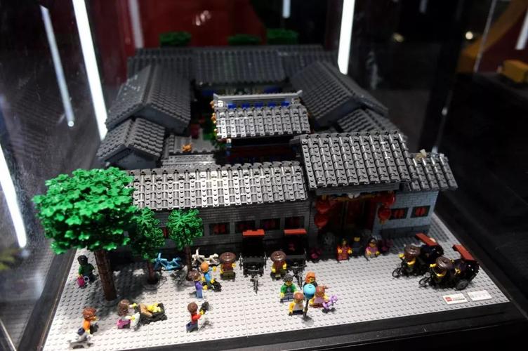 四合院,3万块零件,制作时间4周四合院大门口的喜庆景象皖南民居细节,2