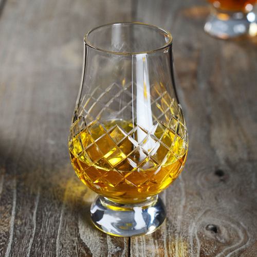 手工刻花闻香杯 威士忌洋酒红酒白酒甜酒杯郁金香酒杯品鉴杯 玻璃