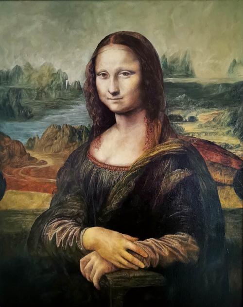 当时很认真的临摹了达芬奇的蒙娜丽莎,为了增强神圣感,我把人物的身体