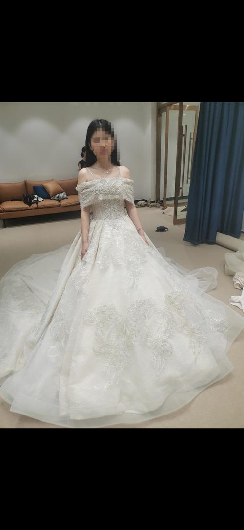 (修改标题)婚纱已定,附所有我试的婚纱样式参考