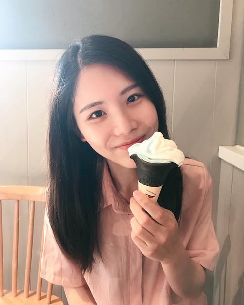 治愈系女生陈梓平日常生活照