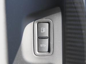 油箱盖开启控制