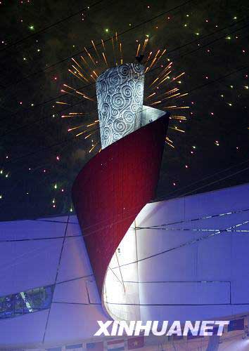 奥运会鸟巢主火炬塔开拆 拆装花费数百万