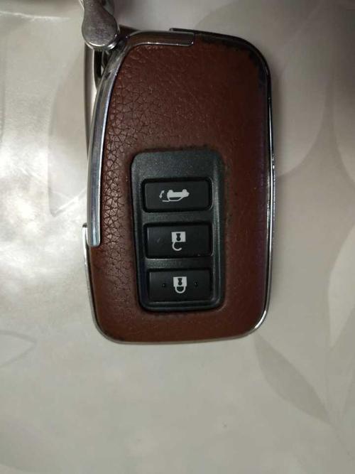 雷克萨斯的,我加了个钥匙套,这是新rx