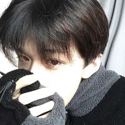 2020头像男生霸气冷酷真人_真人头像男生帅气冷酷qq