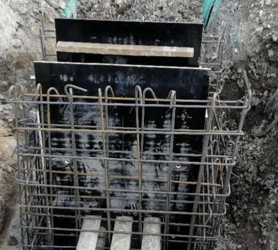 dk191 774检查井绑扎钢筋支模