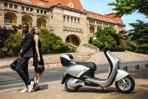 买一款续航里程长的电动车和半路没电说拜拜