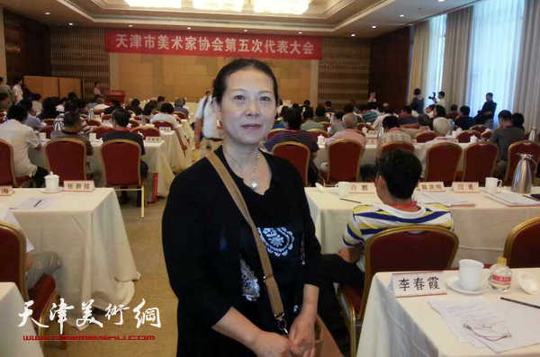 图为李春霞.