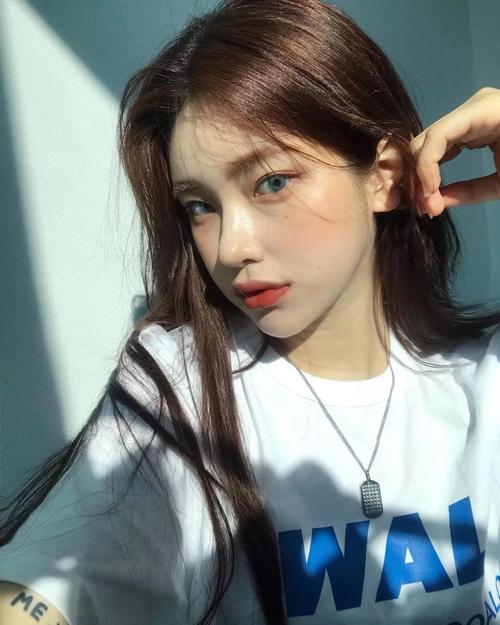 壁纸| 蓝头发的妹妹你喜欢吗?