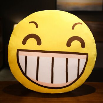 抖音捂嘴哭emoji表情包,泣不成声emoji表情 滑稽表情抱枕表情包枕头毛绒玩具笑脸狗头娃娃聊天抖音搞笑emoji 龇牙