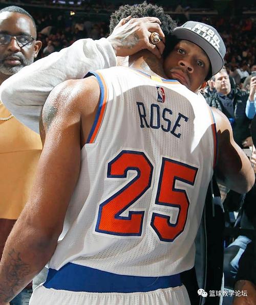 今年你在尼克斯出战了64场比赛,场均有18分  一切都往好的方向发展