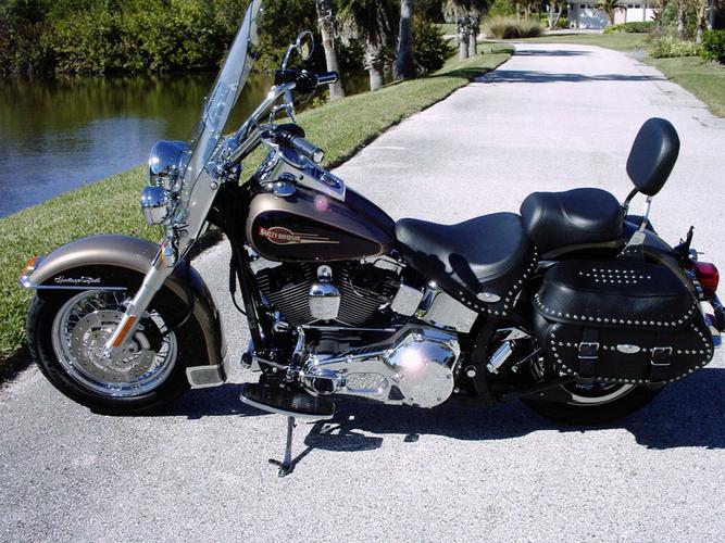 哈雷戴维森harley-davidson heritage softail classic