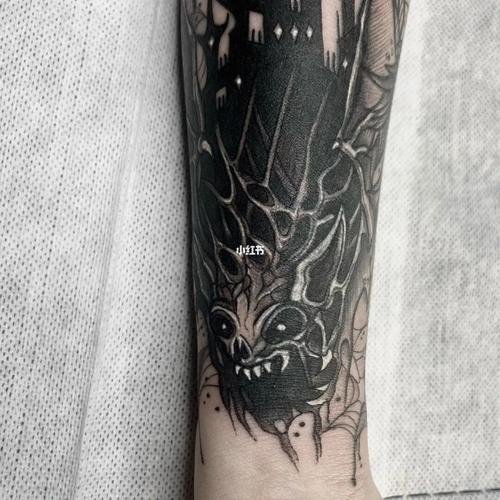 客户说要给我颁奖|暗黑城堡乌鸦覆盖旧纹身_纹身_城堡