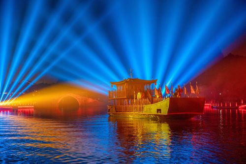 杭州:泛舟上塘古运河 《如梦上塘》开启沉浸式夜游