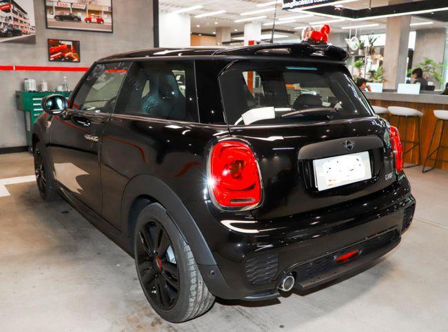 万人迷mini cooper 三门版 贴隐形车衣花多少钱?