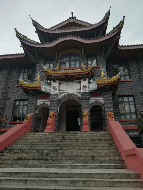 风雨华西坝,沧桑百年楼(四)