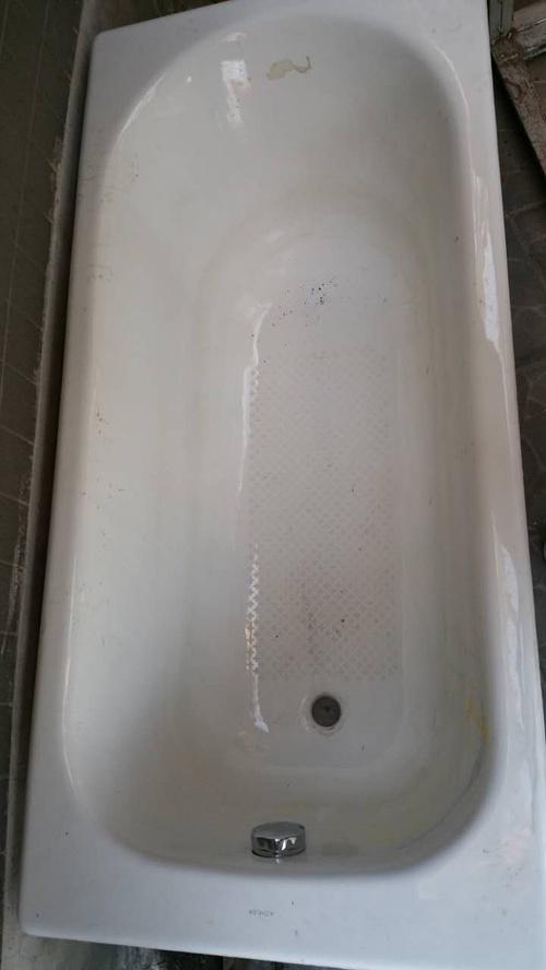 科勒1.5米铸铁浴缸,送铁架子