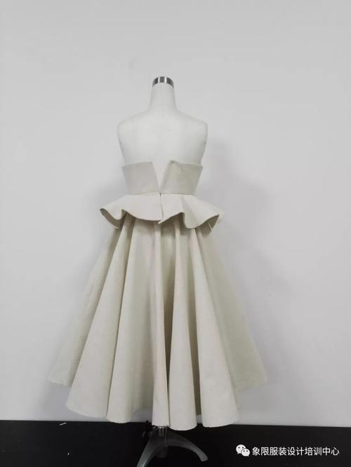 立体裁剪手把手教你制作礼服裙