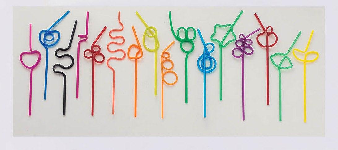 请问喝饮料的吸管怎样挽才好看一些