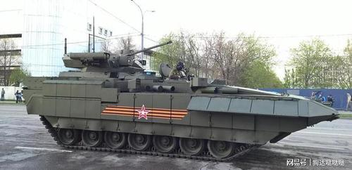 造型科幻,一款全新的重型步兵战车,俄t-15阿玛塔到底有多神?