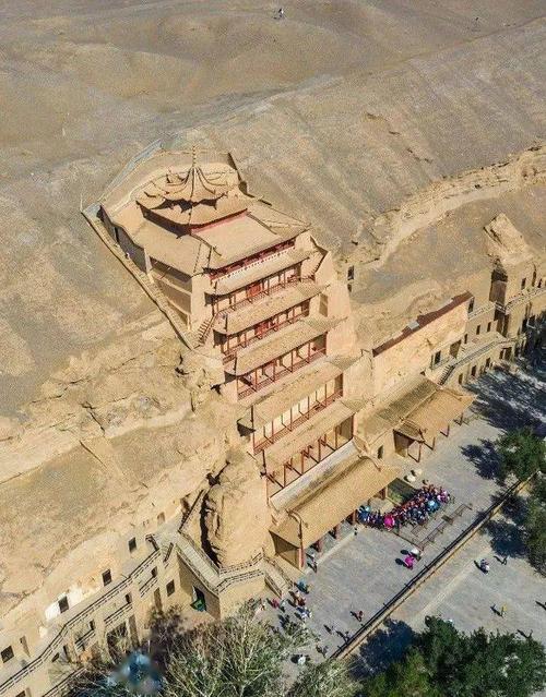 莫高窟全景大放送 | 剖开莫高窟,你会看到什么?