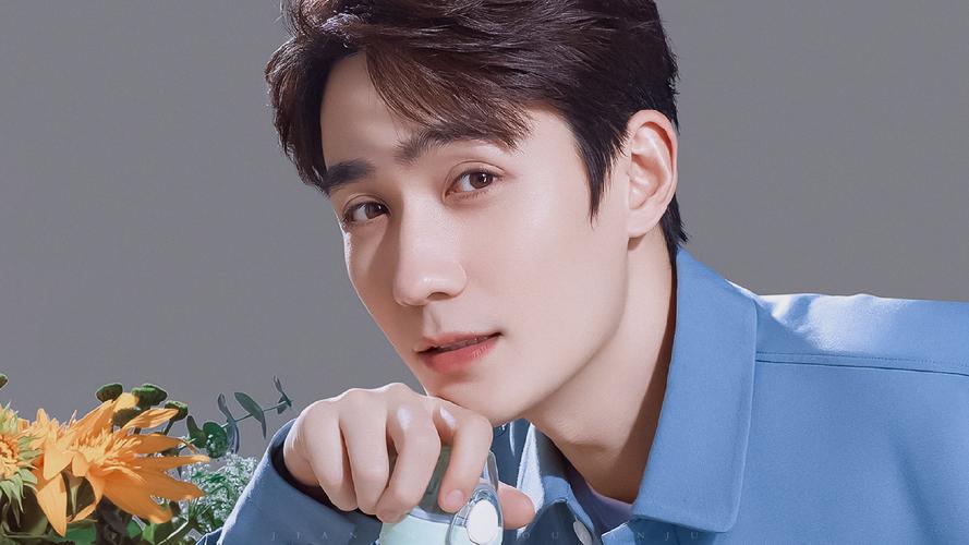 朱一龙,膳魔师(图源@江南有柑橘_) - 堆糖,美图壁纸