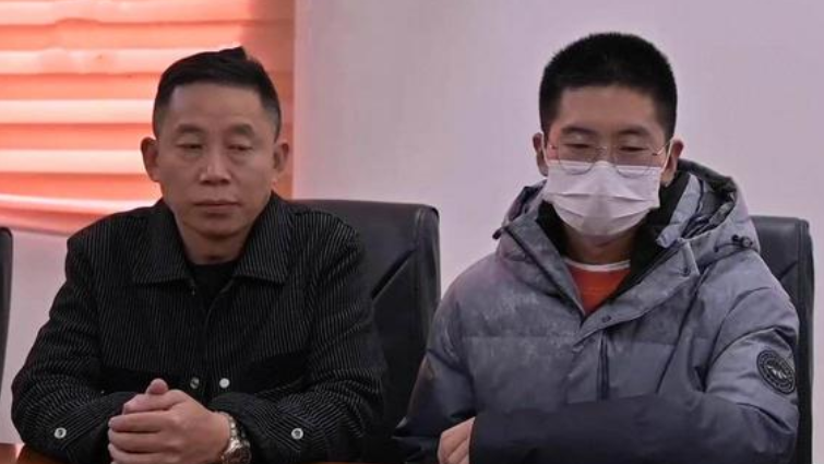 最新进展学校确定孙海洋夫妇带孙卓去庐山放松