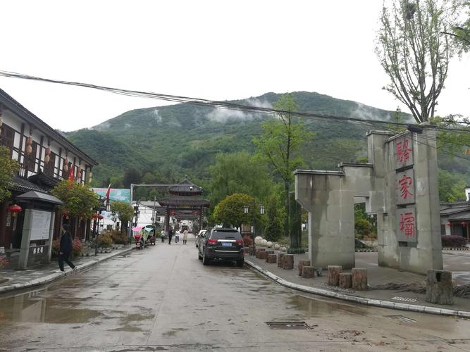 骆家坝古镇,位于陕西省西乡县的西南部,是陕南最美十大古镇之一,汉江