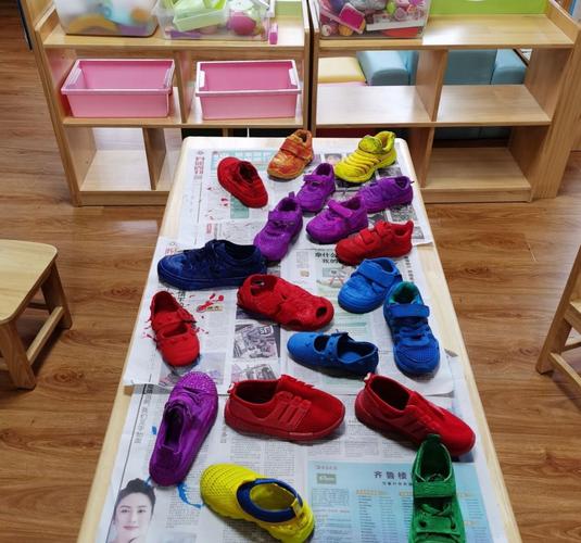 鞋子大变身——长清区实验幼儿园(集团)天一路分园大班手工活动