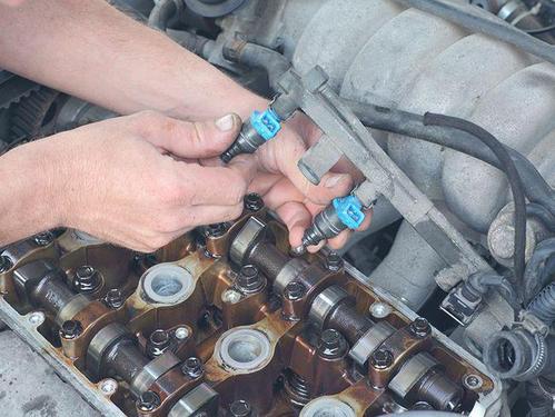 发动机喷油嘴有必要清洗吗,多久清洗一次?