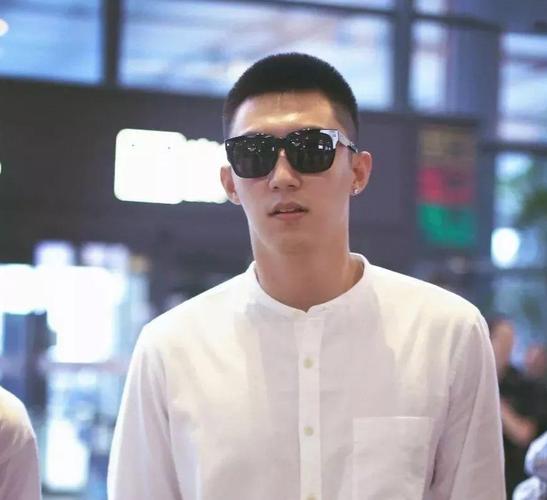 男生夏天不留寸头永远不知道自己有多痞