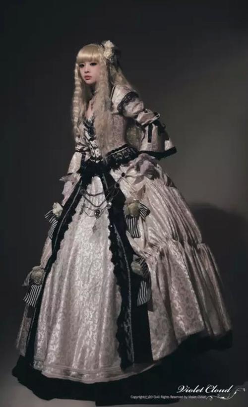 中世纪贵族少女